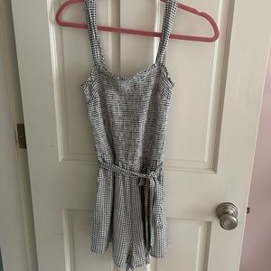 NWT Abercrombie smocked romper with pockets, belt, and adjustable straps
